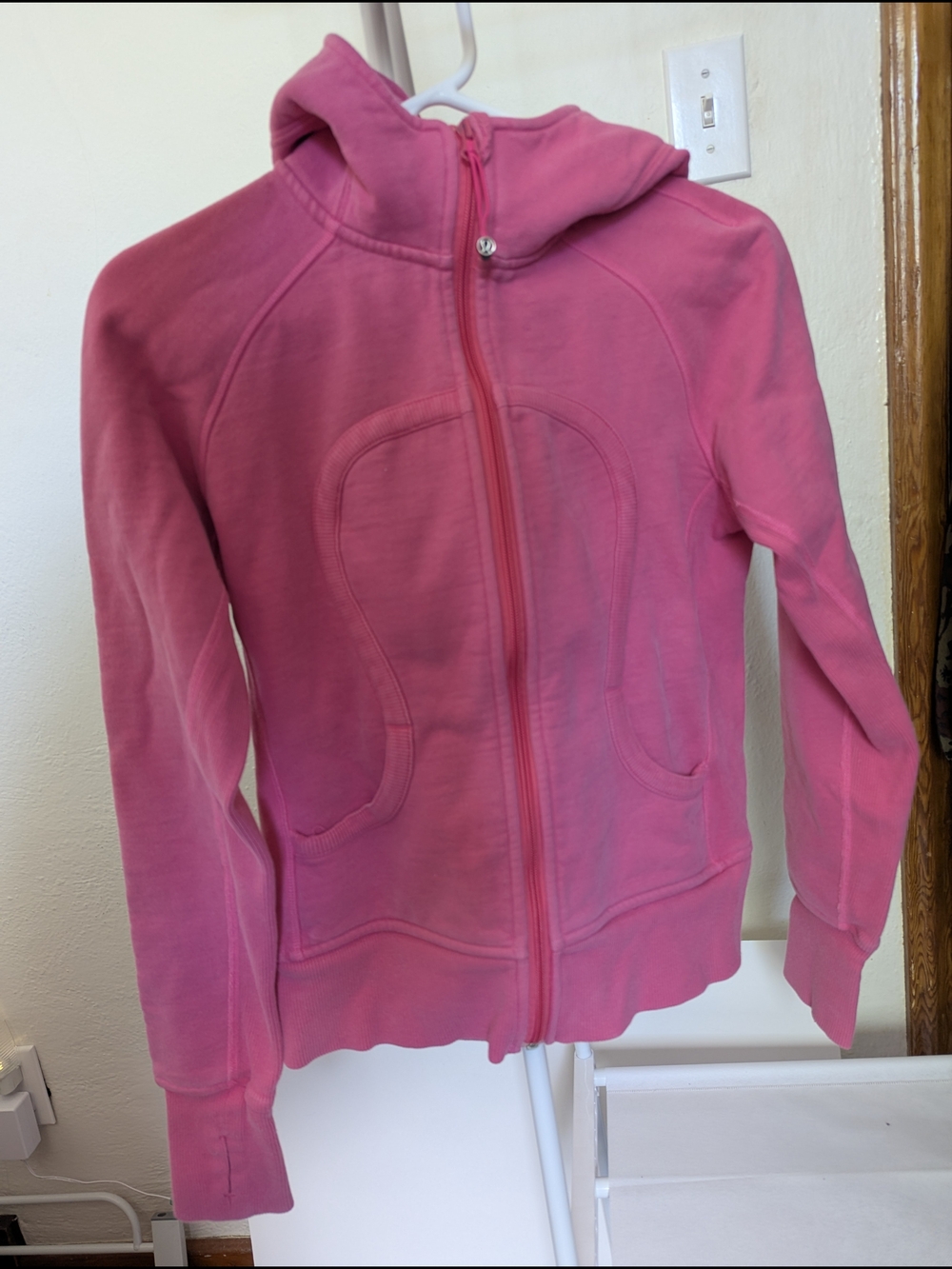 Lululemon Pink Scuba Hoodie (PTP 19 Inches)